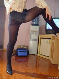 美腿走光 - 嫂子是当老师的 - 8.jpg