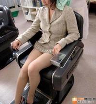 美腿走光 - 美容院的肉丝少妇频频走光 - 6.jpg