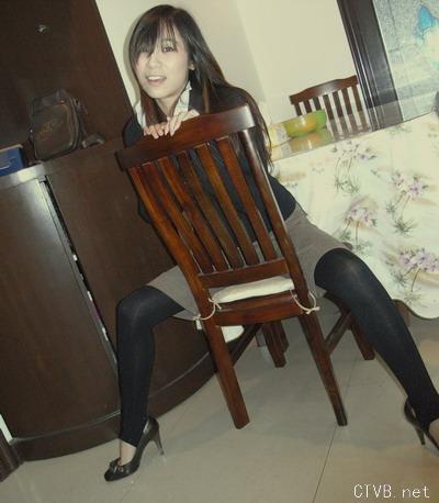 美腿走光 - 自拍同居半年的女友自拍 - 2.jpg