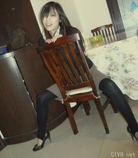 美腿走光 - 自拍同居半年的女友自拍 - 2.jpg