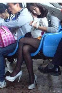 美腿走光 - 街拍-又来发美图了 - 2.jpg