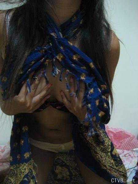 美腿走光 - 年青阿姨自拍 - 8.jpg