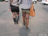 美腿走光 - 袜子都破了也能穿着上街 - 5.jpg