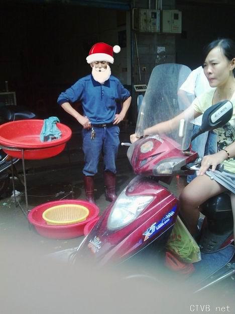 美腿走光 - 买菜的少妇走光 - 1.jpg