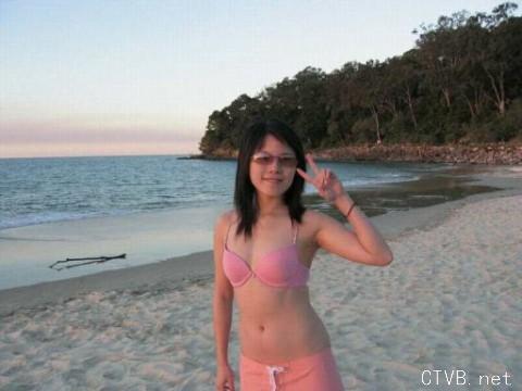 美腿走光 - 同事的電腦相冊 - 7.jpg