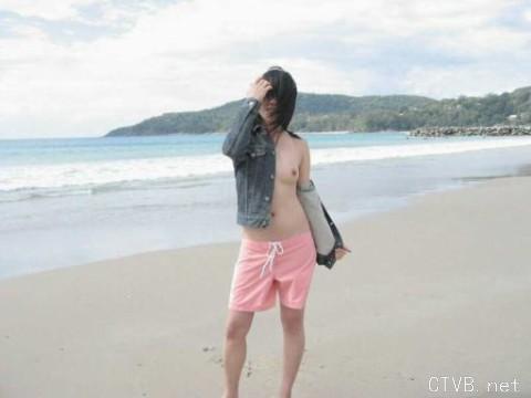 美腿走光 - 同事的電腦相冊 - 9.jpg