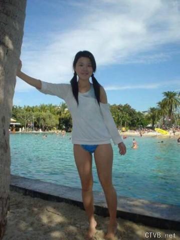 美腿走光 - 同事的電腦相冊 - 8.jpg