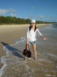 美腿走光 - 同事的電腦相冊 - 2.jpg