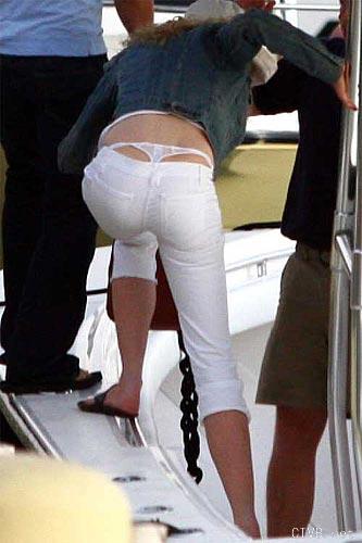 美腿走光 - 偷拍透明丁字裤 - 1.jpg