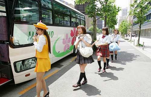 美腿走光 - 跟拍日本女_优培训全过程 - 6.jpg