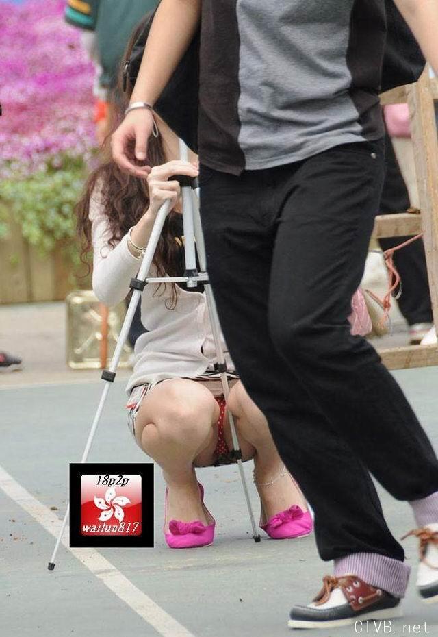 美腿走光 - 香港花卉展之斑马裙 - 1.jpg