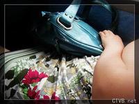 美腿走光 - 旅遊回來路上，女孩車上困了 - 11.jpg