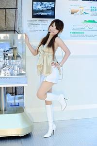 美腿车模 - 短裙加上白靴超性感美腿车模 - 13.jpg