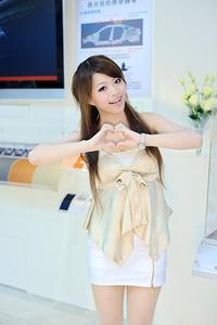 美腿车模 - 短裙加上白靴超性感美腿车模 - 2.jpg