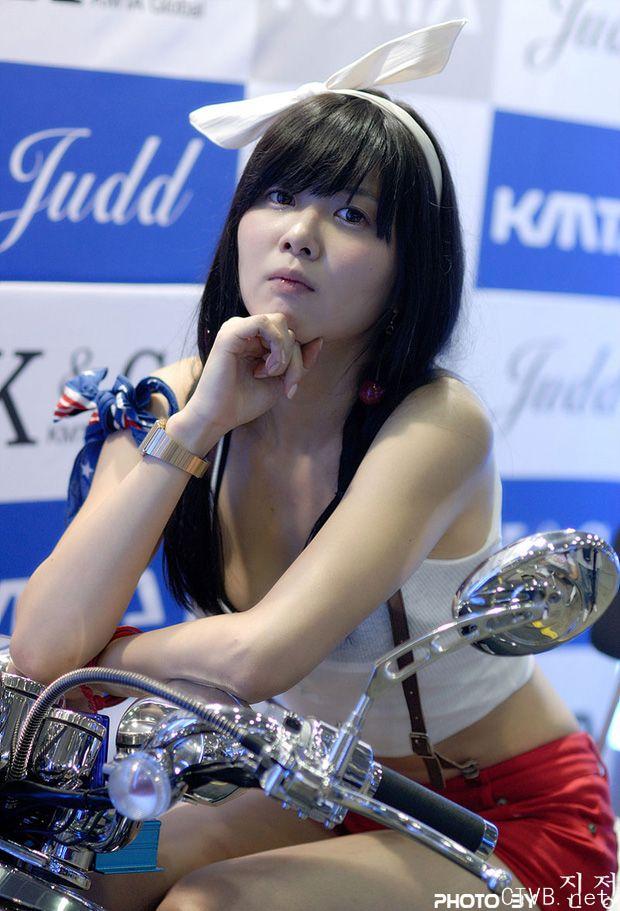 美腿车模 - 2010首尔汽车美女模特沙龙 - 6.jpg