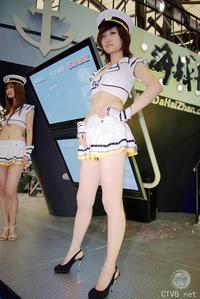 车模小姐玉腿诱人 - 车模小姐玉腿诱人 (2) - 1.jpg