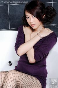 车模小姐玉腿诱人 - 车模小姐玉腿诱人 (3) - 10.jpg