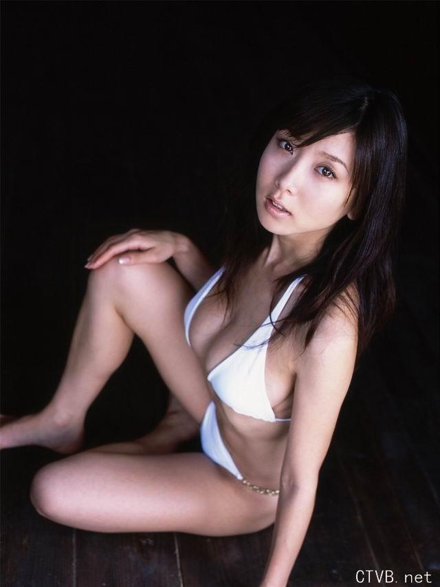 性感内衣 - 08奥运日本女子沙滩排球队写真集 - 23.jpg