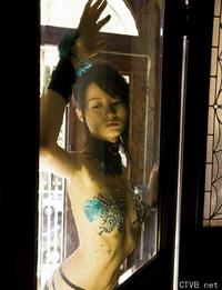 性感内衣 - 另类美女展现蝴蝶效应 - 6.jpg