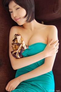 性感内衣 - 紧身衣巨乳靓女性感床照 - 11.jpg