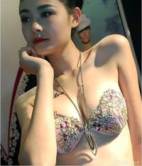 性感内衣 - 国际内衣时尚节上的美女模特 - 1.jpg