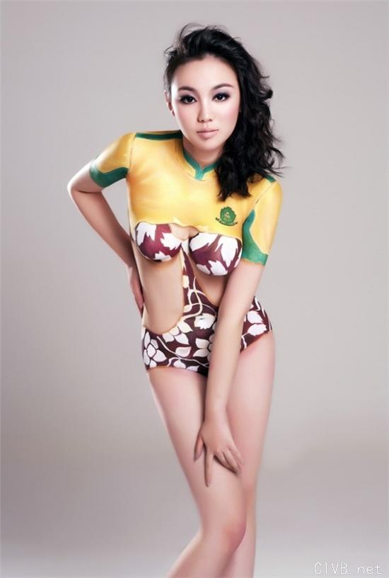 性感内衣 - 世界杯32强美女人体彩绘似全裸 - 10.jpg