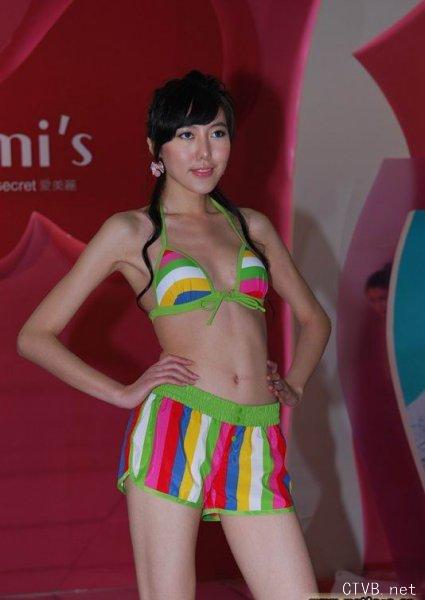 性感内衣 - 国际内衣展上的性感mm - 4.jpg