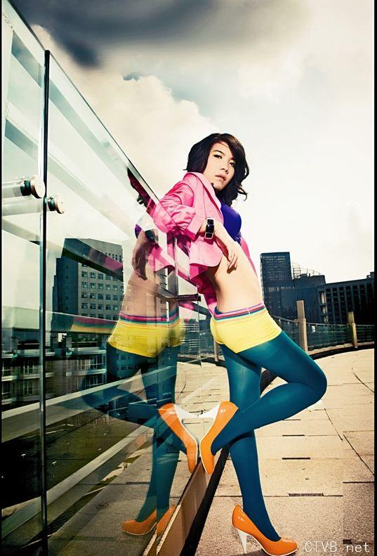 美腿丝袜 - 诱惑如斯之彩色丝袜 - 4.jpg