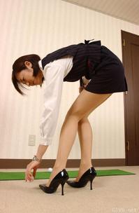 美腿丝袜 - 美女穿肉丝教你打高尔夫 - 7.jpg