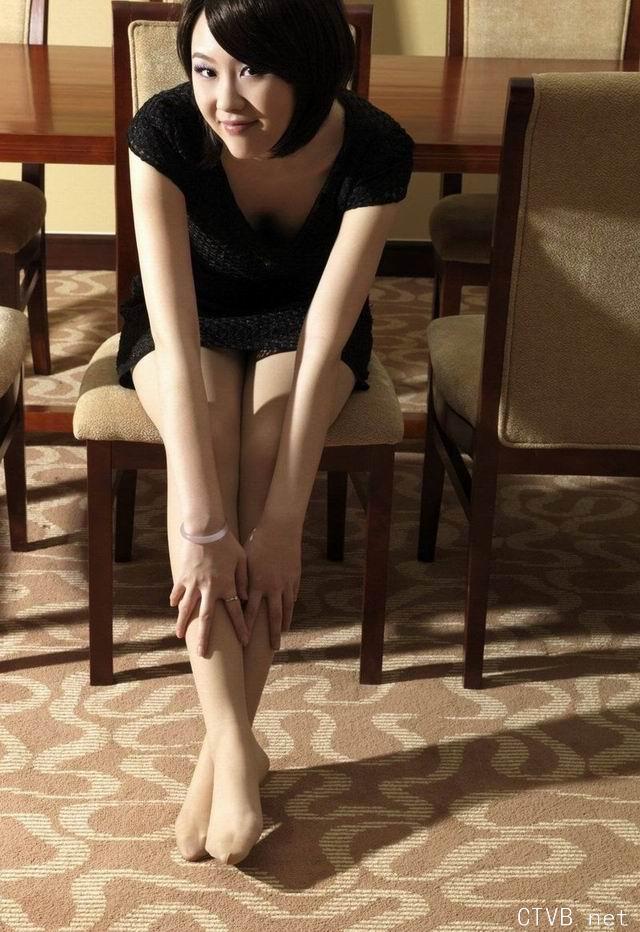 美腿丝袜 - 深居简出的丝袜少妇 - 8.jpg