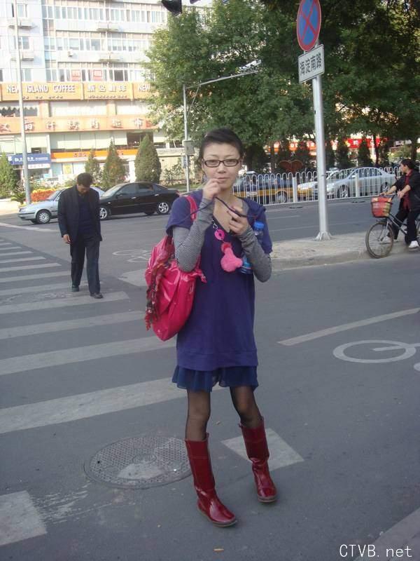 美腿丝袜 - 上海時尚小妞的黑絲黑靴 - 3.jpg