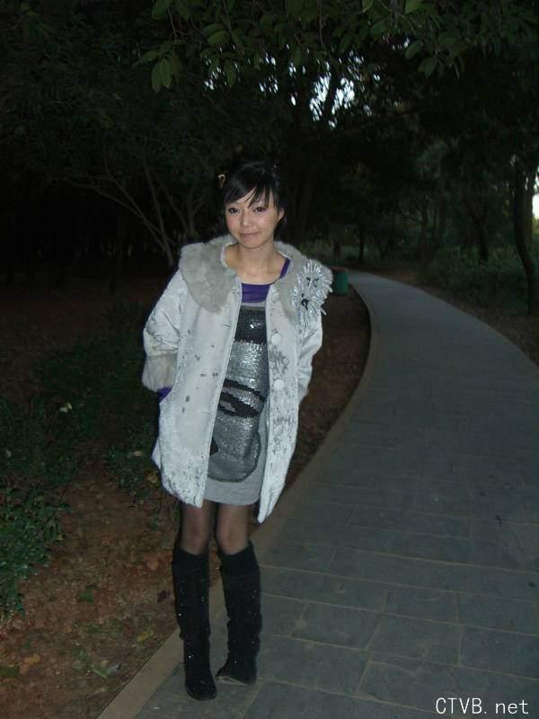 美腿丝袜 - 上海時尚小妞的黑絲黑靴 - 5.jpg