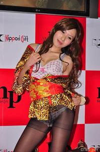 美腿丝袜 - 上海成人展上让人激动的黑丝MM - 6.jpg