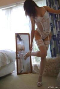 美腿丝袜 - 护士短裙玩制服誘惑 - 2.jpg