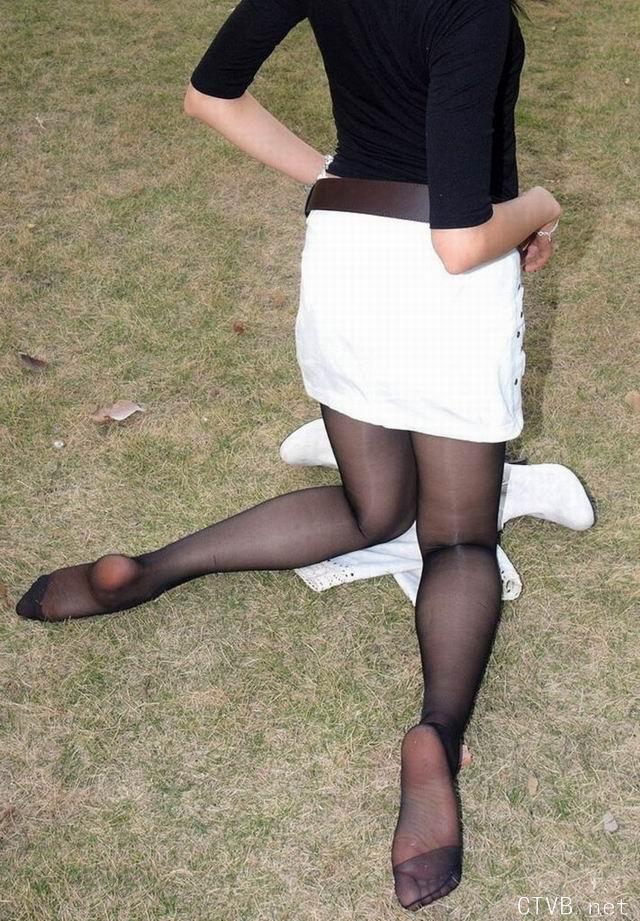 美腿丝袜 - 美女黑丝艳照 - 11.jpg