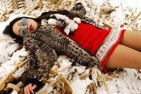 美腿丝袜 - 性感少妇雪地里秀美腿 - 13.jpg