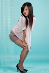 美腿丝袜 - 性感粉短裙女郎的灰丝黑高 - 6.jpg