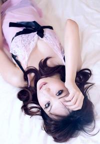 美腿丝袜 - 大乳美女蕾丝袜的诱惑写真 - 2.jpg