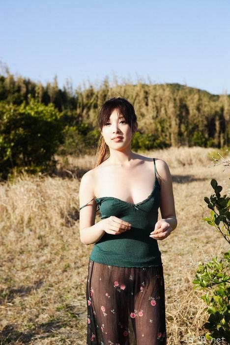 美腿丝袜 - 极品美女野外秀美腿 - 1.jpg