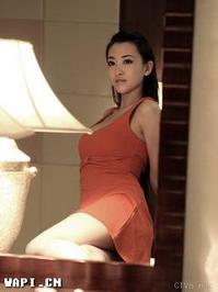 赏心悦目 秀美低胸-551.JPG