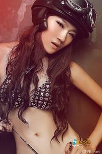 惊艳模特乔媚儿代言可口可乐 性感写真-ad0.jpg