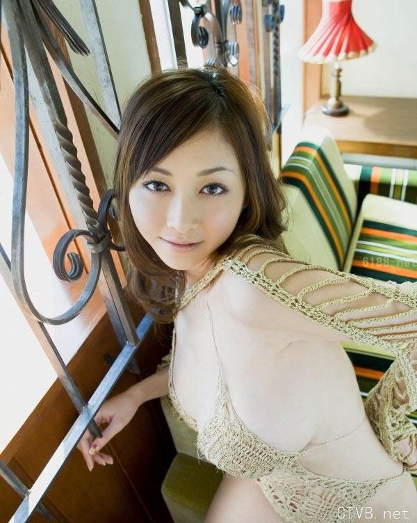 极品爆乳游戏美女 是男人都挡不住的诱惑-da3.jpg