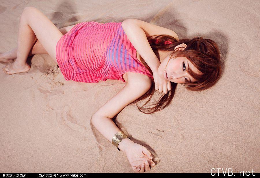 慕慕缪斯性感沙滩写真-47f.jpg