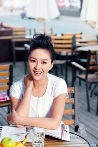 戴娇倩清新唯美写真 尽情演绎真我本色-6a8.jpg