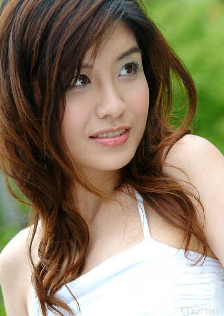 户外写真的气质美女 公园-af2.jpg