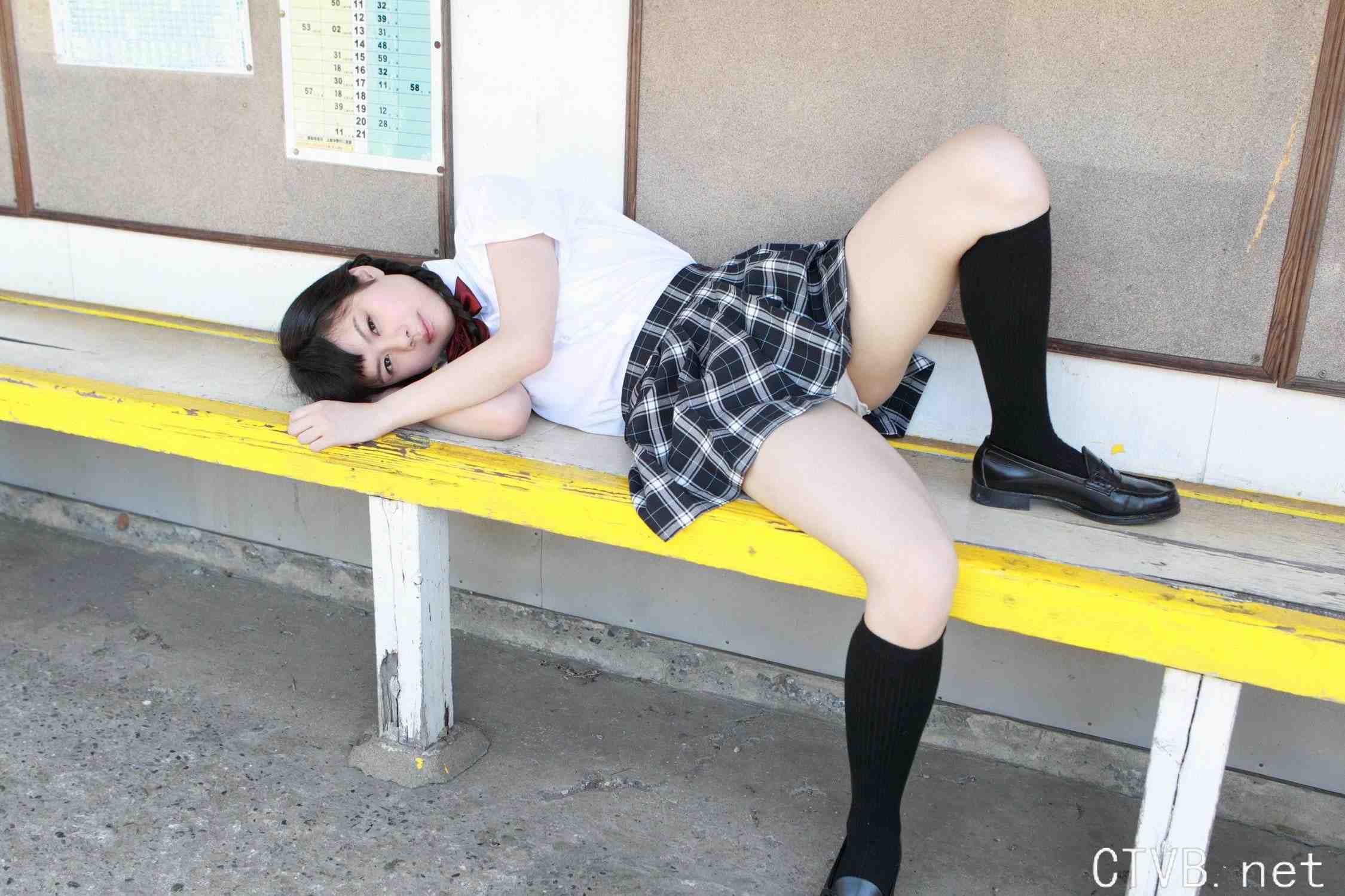 高清无水印美女壁纸上千套9000张 - 2.jpg