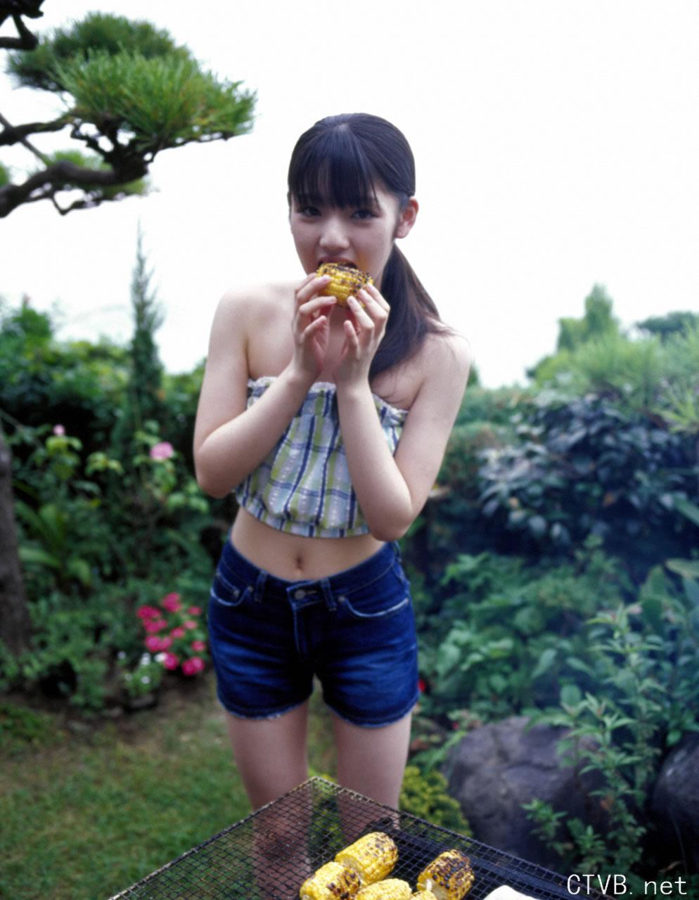 高清无水印美女壁纸上千套9000张 - 4.jpg