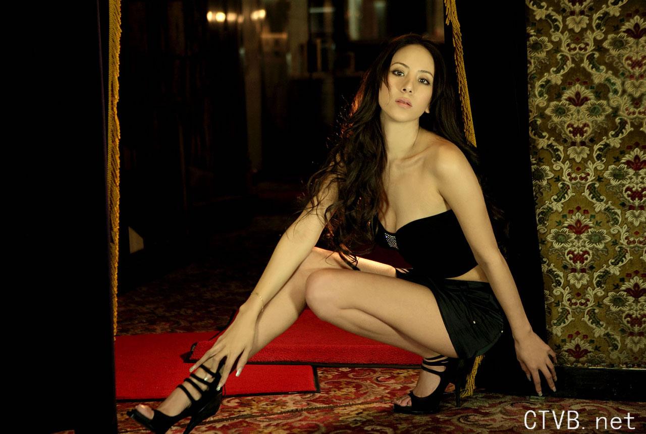 高清无水印美女壁纸上千套9000张 - 9.jpg