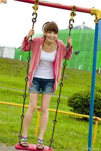 高清无水印美女壁纸上千套9000张 - 1.jpg