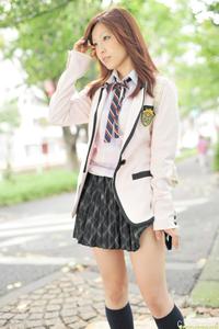 高清无水印美女壁纸上千套9000张 - 2.jpg